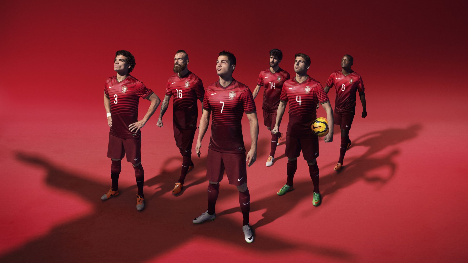 开云APP-当哥斯达黎加击溃马赛，弗拉霍维奇在东决接管比赛，体育如何缝合破碎的世界  第1张